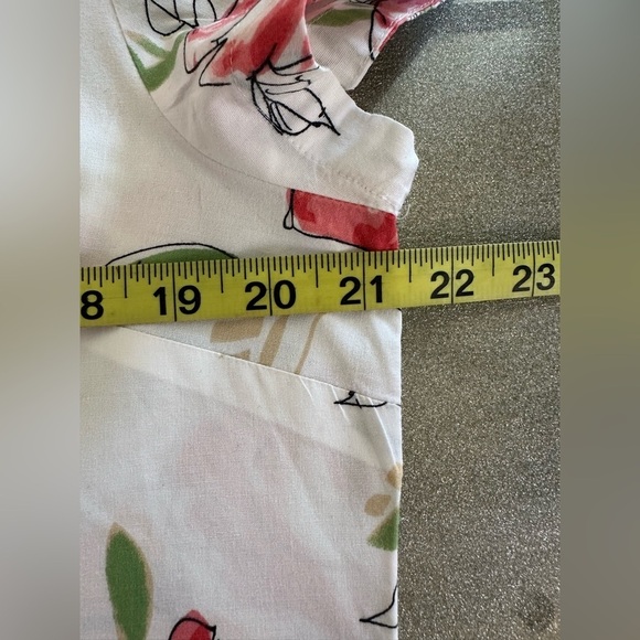 Karen Scott White Pink Short Sleeve Button Down Shirt (831) - Picture 7 of 10